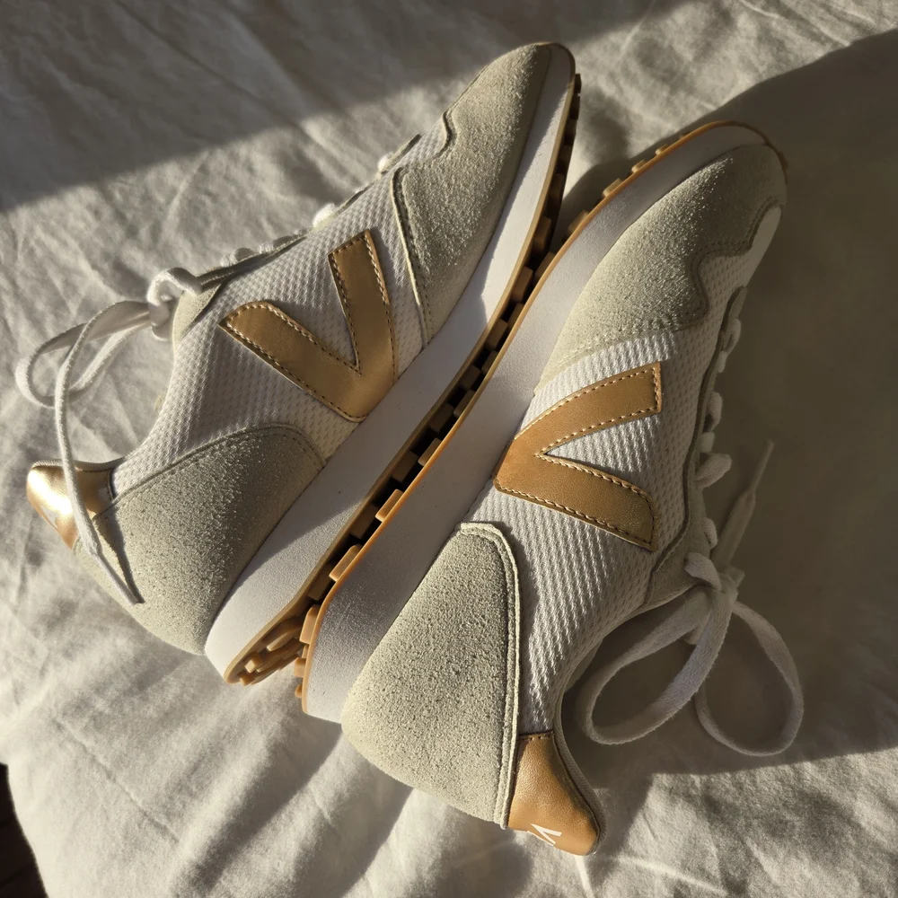 Veja White and Beige Runners Sneakers